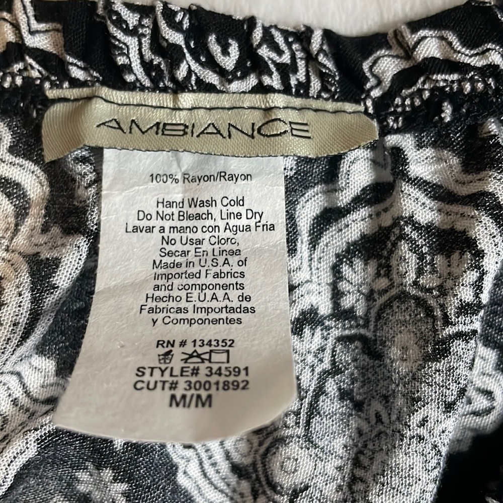 Ambiance Black and White Off the Shoulder Blouse Size M - Picture 3 of 3
